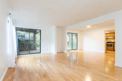 Office / Den Photo of 104 12745 16 Avenue, Surrey, BC