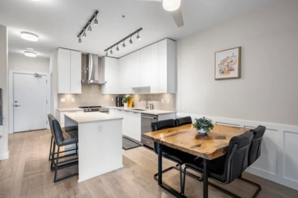 221 1768 Gilmore Avenue, Burnaby, BC, Burnaby — Apartment/Condo for sale