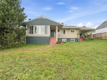 135 E Durham Street, New Westminster, BC, New Westminster — Single Family Residence for sale