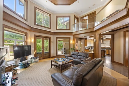 3582 Edgemont Boulevard, North Vancouver, BC, North Vancouver — Single Family Residence for sale
