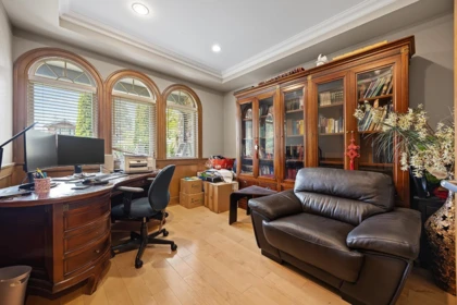 Garage Interior Photo of 3582 Edgemont Boulevard, North Vancouver, BC
