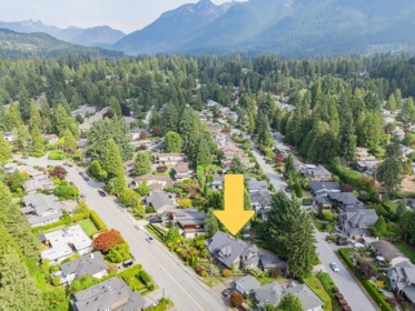 Pantry Photo of 3582 Edgemont Boulevard, North Vancouver, BC
