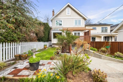 Outdoor Deck Photo of 4548 W 7th Avenue, Vancouver, BC