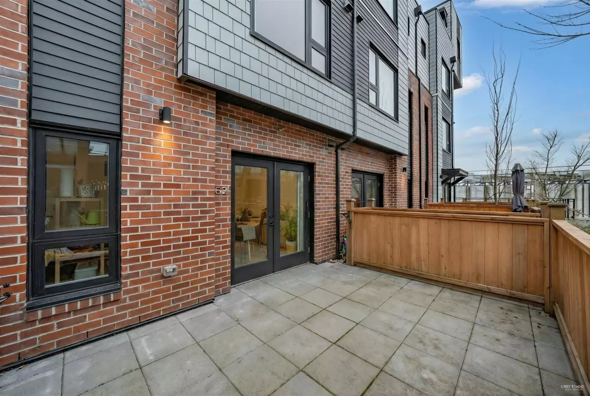 Exterior Rear Photo of 162 565 E 2nd Street, North Vancouver, BC