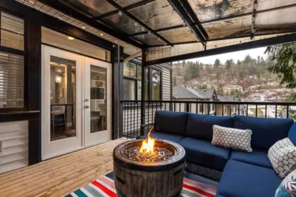Hot Tub / Spa Photo of 37 35298 Marshall Road, Abbotsford, BC