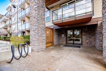 321 30525 Cardinal Avenue, Abbotsford, BC, Abbotsford — Apartment/Condo for sale