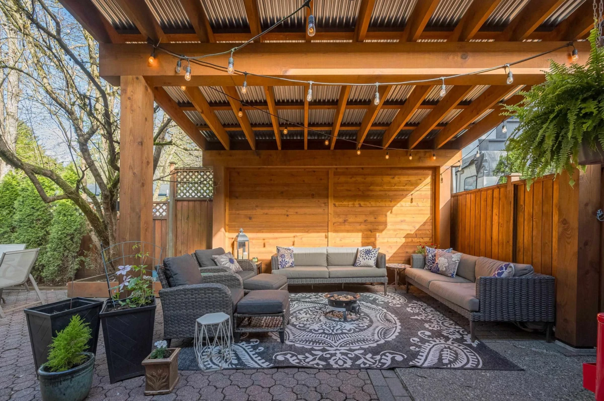 Dining Area Photo of 20157 43 Avenue, Langley, BC