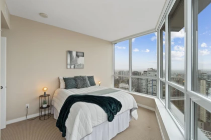 Breakfast Nook Photo of 3104 833 Seymour Street, Vancouver, BC