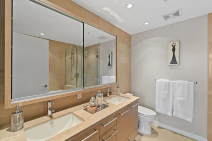 Guest Bathroom Photo of 3104 833 Seymour Street, Vancouver, BC