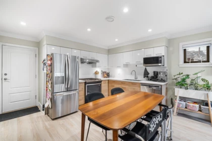 Kitchen Photo of 3 6511 No. 2 Road, Richmond, BC