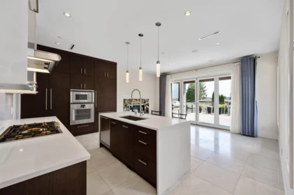 Kitchen Photo of 1468 Kings Avenue, West Vancouver, BC
