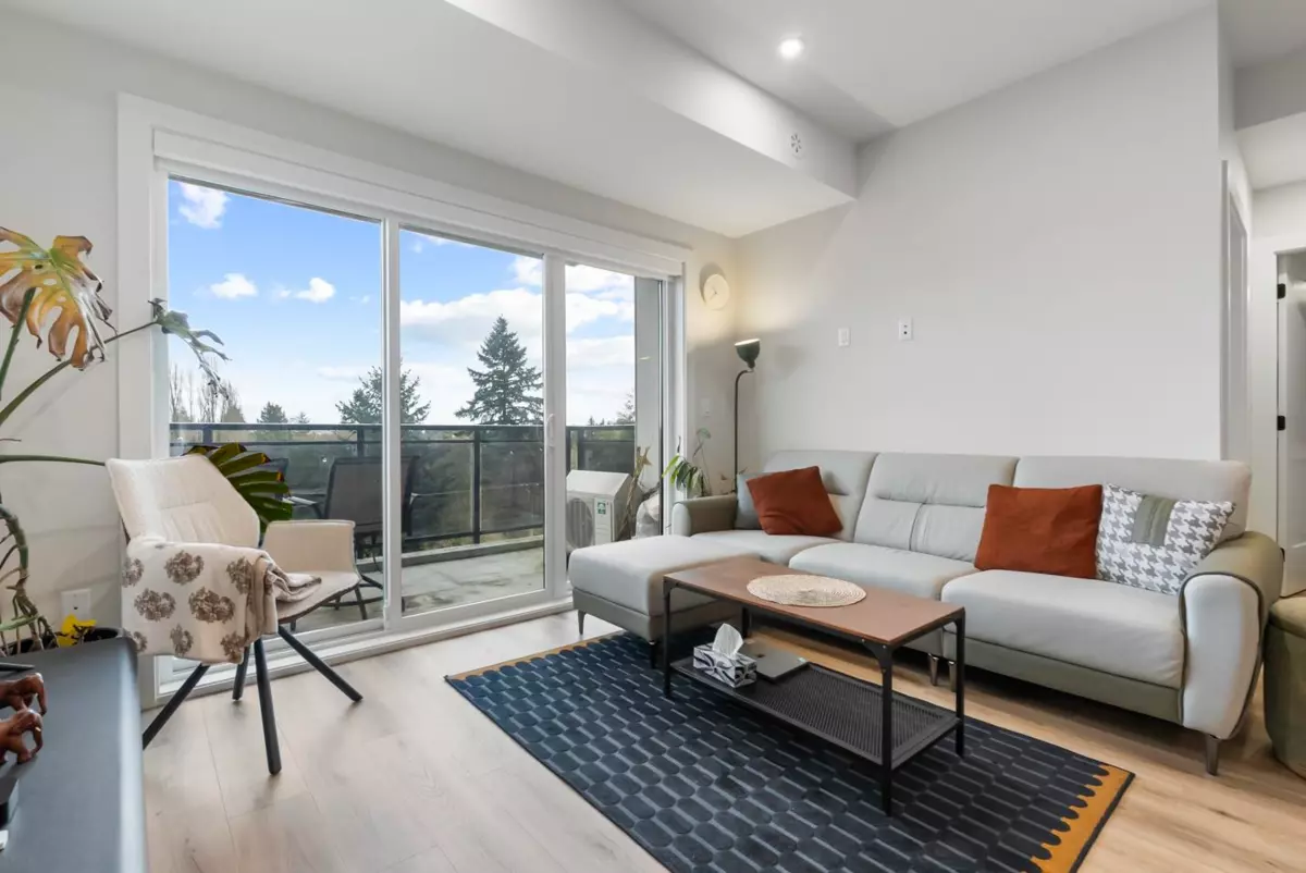 Exterior Rear Photo of 506 6285 King George Boulevard, Surrey, BC