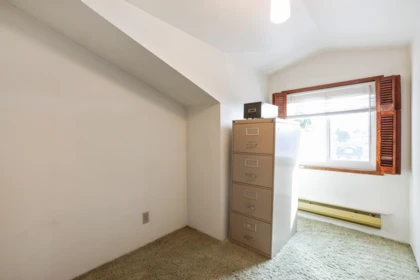 Basement Recreation Room Photo of 5336 Knight Street, Vancouver, BC