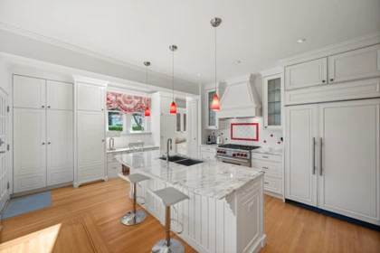 Walk-In Closet Photo of 1519 W 35th Avenue, Vancouver, BC