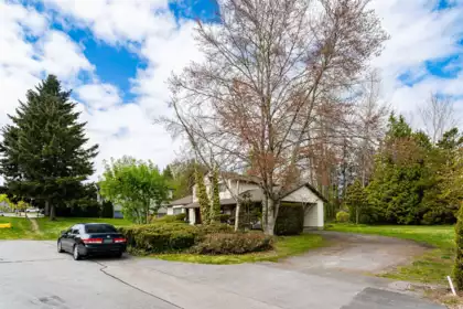 Kitchen Photo of 14971 76a Avenue, Surrey, BC