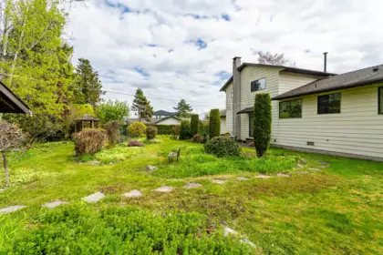 Primary Bedroom Photo of 14971 76a Avenue, Surrey, BC