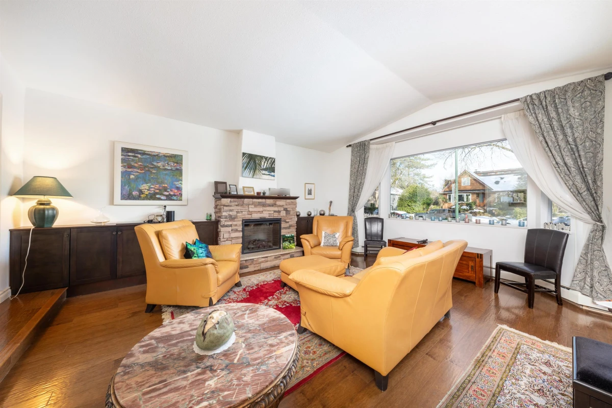 Family Room Photo of 3982 W 29th Avenue, Vancouver, BC
