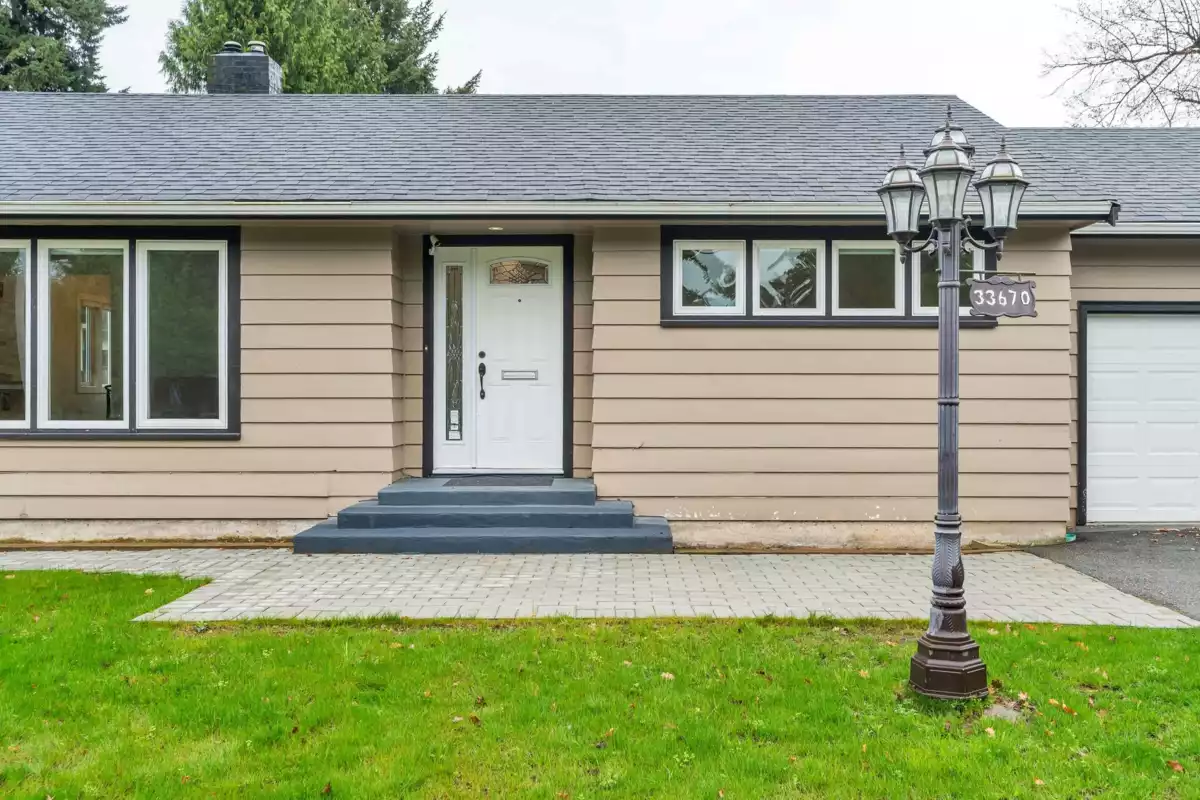Family Room Photo of 33670 Lincoln Road, Abbotsford, BC