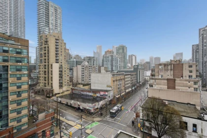 902 1325 Rolston Street, Vancouver, BC, Vancouver — Apartment/Condo for sale