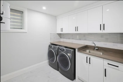 Primary Bathroom Photo of 2984 Kitchener Street, Vancouver, BC