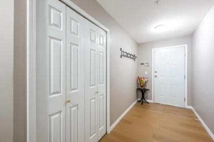 Entry Foyer Photo of 104 12155 75a Avenue, Surrey, BC