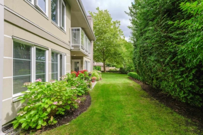 Garden / Landscaping Photo of 104 12155 75a Avenue, Surrey, BC