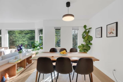 Kitchen Island Photo of 1652 Coleman Street, North Vancouver, BC