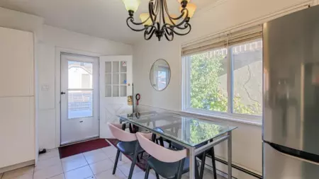 Kitchen Photo of 1515 Eighth Avenue, New Westminster, BC