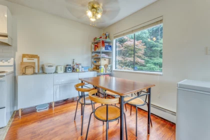 Kitchen Island Photo of 205 7426 138th, Surrey, BC