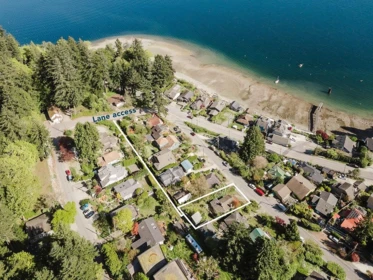 462 Central Avenue, Gibsons, BC, Gibsons — Single Family Residence for sale