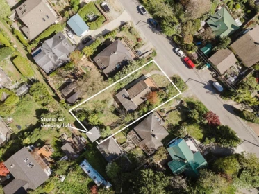 462 Central Avenue, Gibsons, BC, Gibsons — Single Family Residence for sale