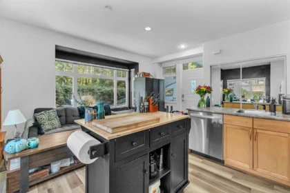 Outdoor Patio Photo of 786 W 17th Street, North Vancouver, BC