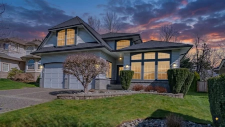 2977 Southern Crescent, Abbotsford, BC, Abbotsford — Single Family Residence for sale