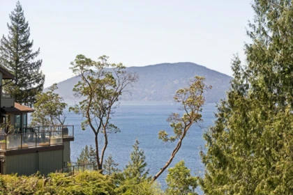 Outdoor Deck Photo of 8570 Ansell Place, West Vancouver, BC
