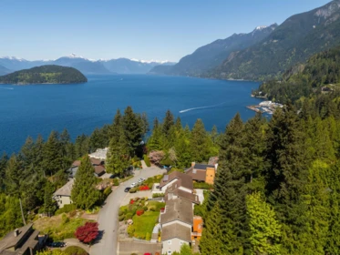 Playground / Recreational Area Near 8570 Ansell Place, West Vancouver, BC