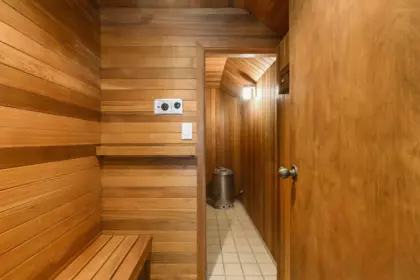 Staircase Photo of 8570 Ansell Place, West Vancouver, BC