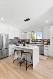 Kitchen Photo of 408 2771 Montrose Avenue, Abbotsford, BC