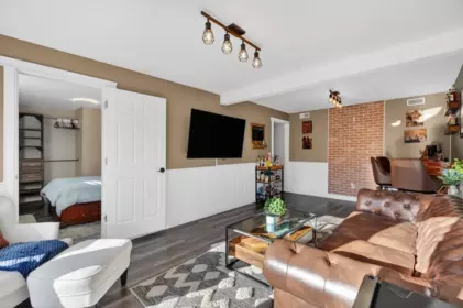 Mudroom Photo of 34974 Clayburn Road, Abbotsford, BC