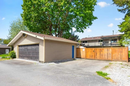 Swimming Pool Photo of 34974 Clayburn Road, Abbotsford, BC