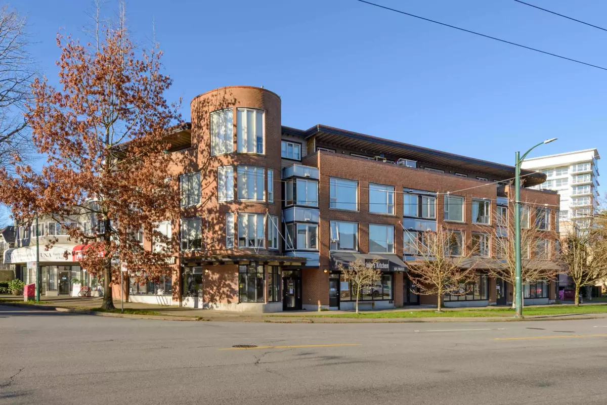 Exterior Rear Photo of 206 3089 Oak Street, Vancouver, BC