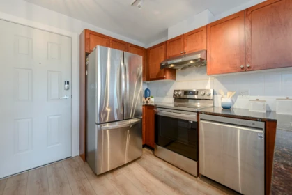 Kitchen Island Photo of 206 3089 Oak Street, Vancouver, BC