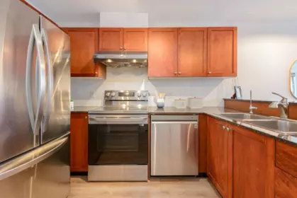 Kitchen Photo of 206 3089 Oak Street, Vancouver, BC