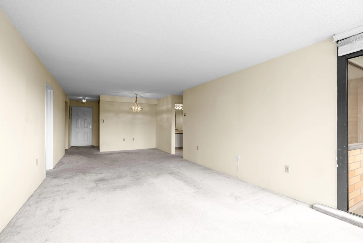 Family Room Photo of 606 6631 Minoru Boulevard, Richmond, BC