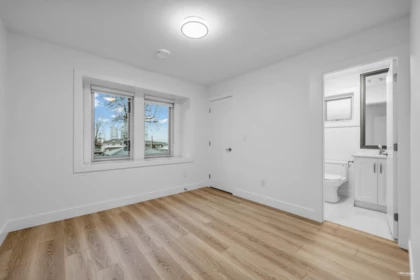Hallway Photo of 4267 Parker Street, Burnaby, BC