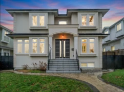 4267 Parker Street, Burnaby, BC