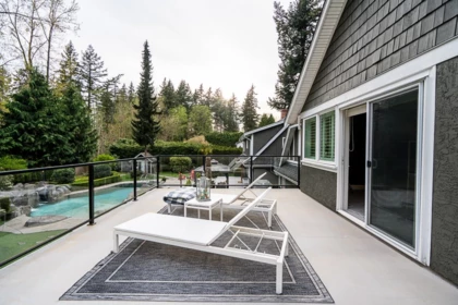 Garden / Landscaping Photo of 14322 26 Avenue, Surrey, BC