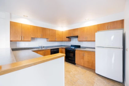 Laundry Room Photo of 1206 33 Chesterfield Place, North Vancouver, BC