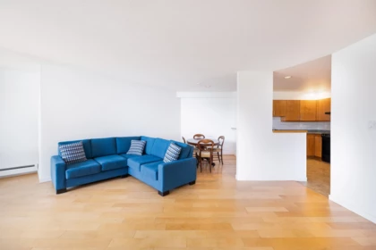 Office / Den Photo of 1206 33 Chesterfield Place, North Vancouver, BC