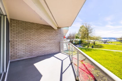 Outdoor Kitchen Photo of 1206 33 Chesterfield Place, North Vancouver, BC