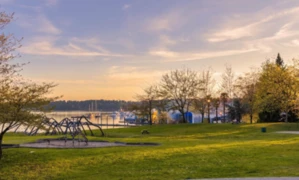 1206 33 Chesterfield Place, North Vancouver, BC
